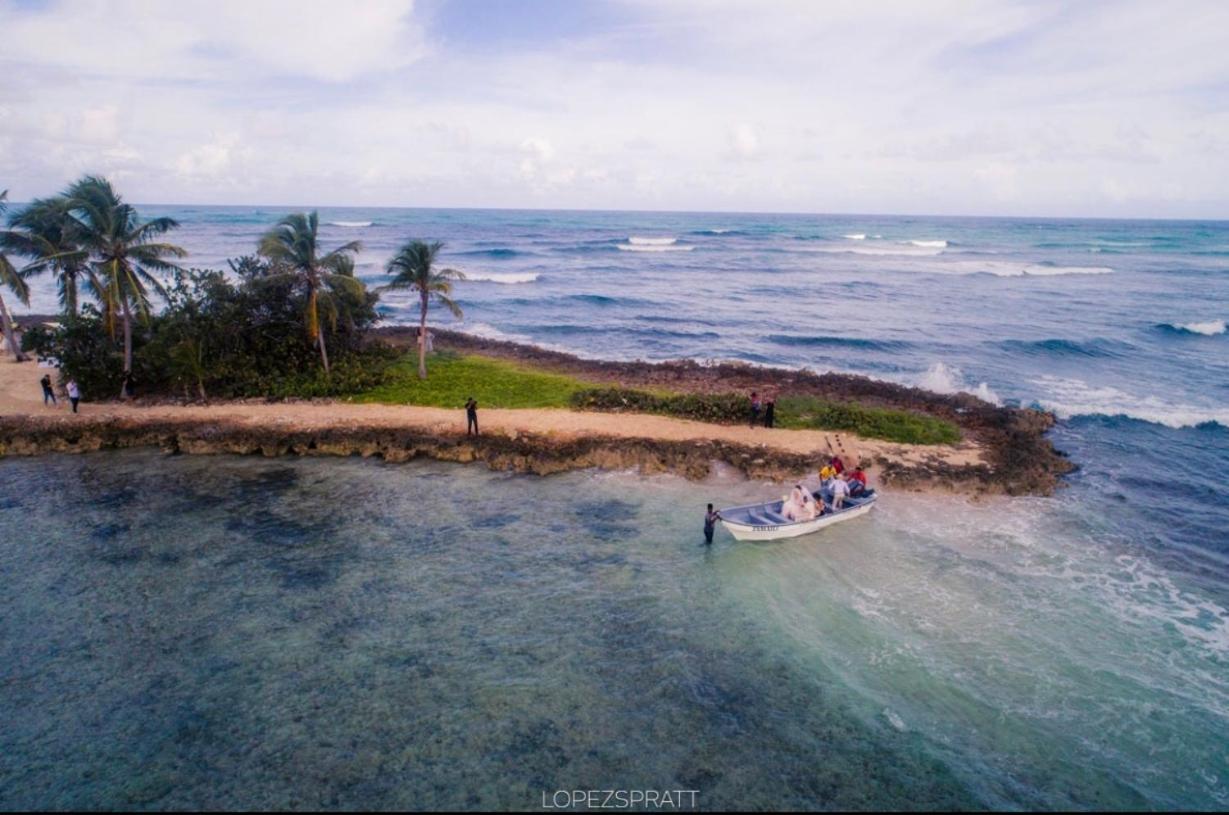 El Monte Azul Bed & Breakfast Las Galeras Exterior photo
